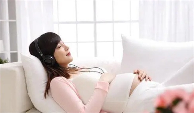 受孕时代怎么让妈妈和胎儿互动